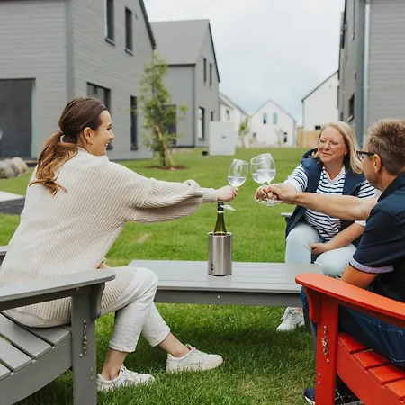 Ferienhaus Neu Rügen Resørt Großzügige, Gemütliche Doppelhaushälfte Hedda Mit Terrasse *
